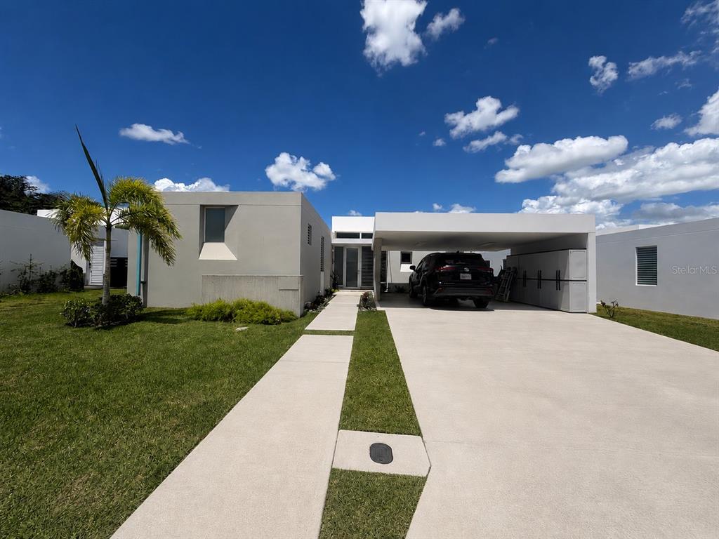 90 CANDELERO DR #84, HUMACAO, PR, 00791 CAGUAS PR 00725
