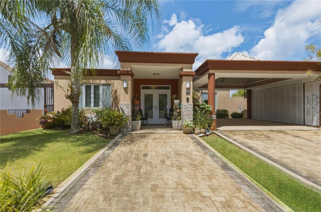500 PLANTATION VILLAGE DRIVE #PH 2-403, DORADO, PR, 00646 MANATI PR 00674