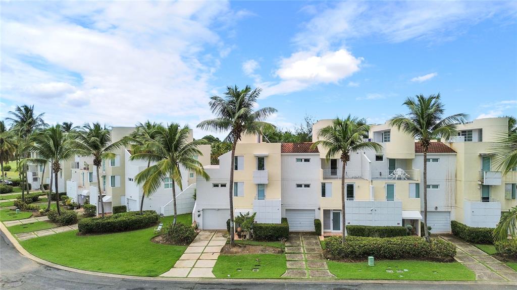 Urb Villa Guadalupe CALLE 18 #CII-10, CAGUAS, PR, 00725 DORADO PR 00646